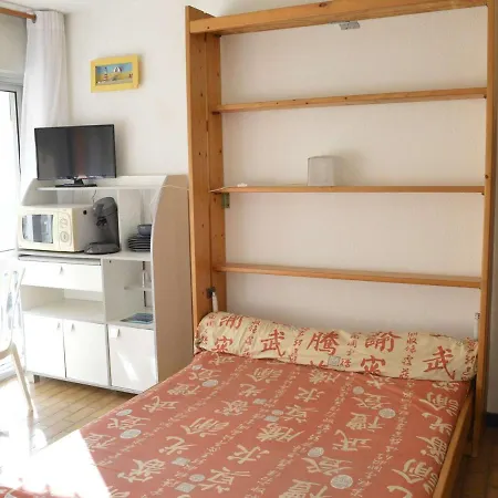 Apartment Studio 4 Pers, Proche Plage, Parking Prive, Cap D'agde - Fr-1-249-349