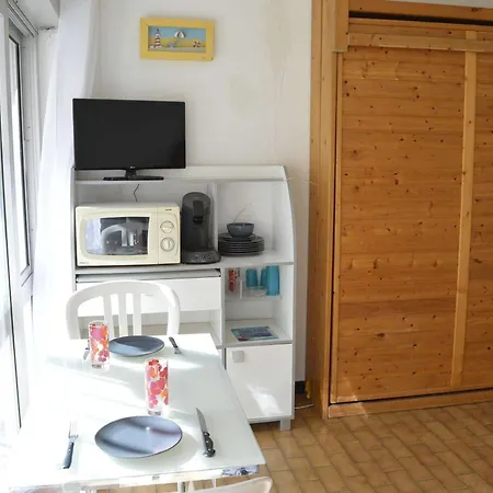 Apartment Studio 4 Pers, Proche Plage, Parking Prive, Cap D'agde - Fr-1-249-349 Agde